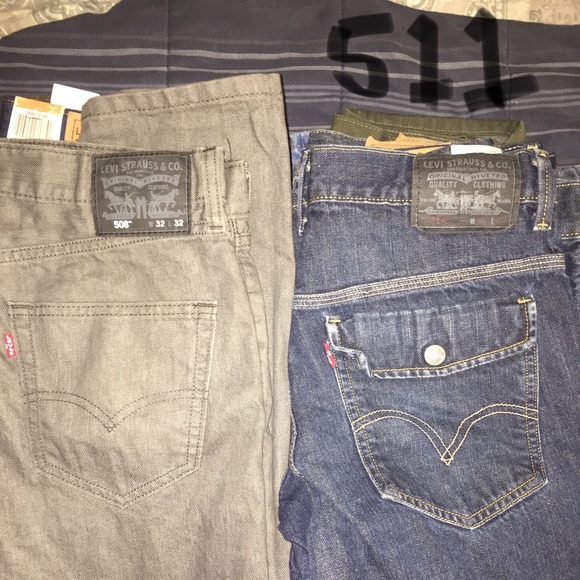 Levi Brand Jeans - Picture 4 of 6